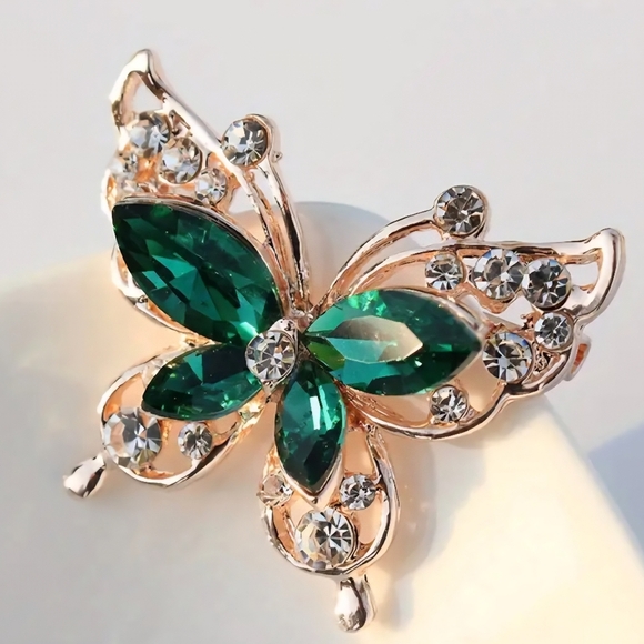 Emerald Green Butterfly Brooch - Picture 1 of 3